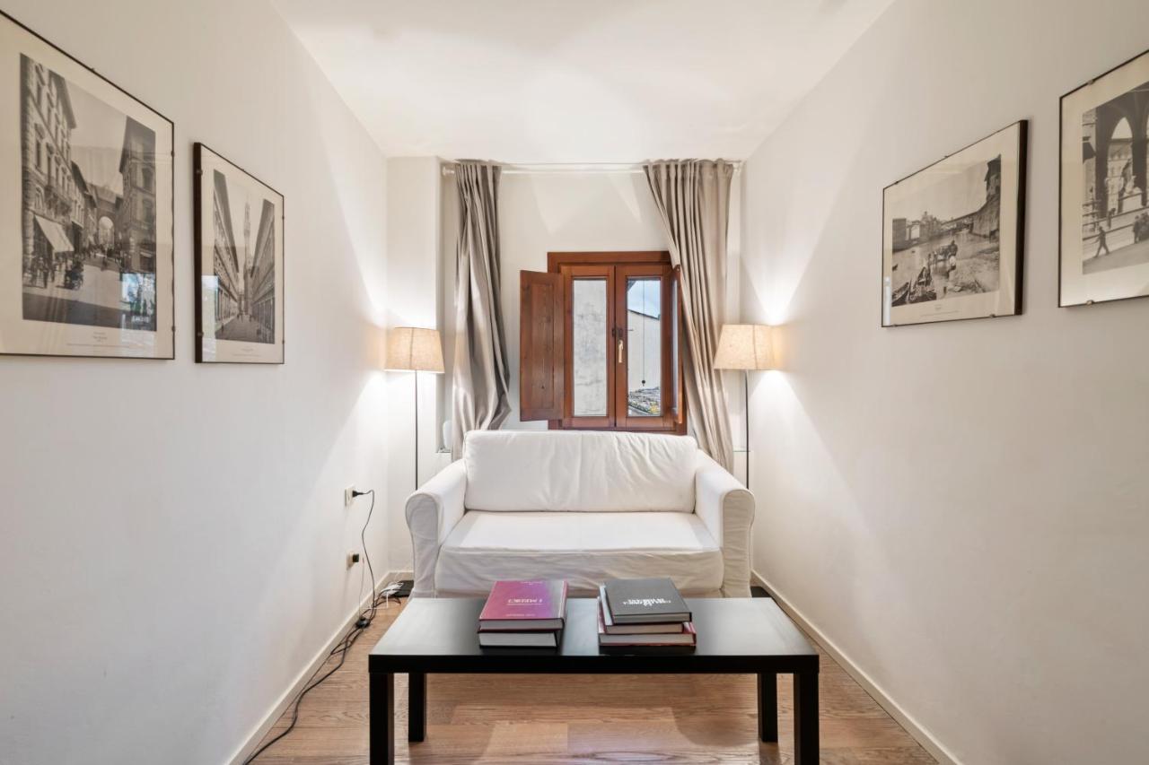 Palazzo Pitti & Boboli Comfortable Apartment Florença Exterior foto
